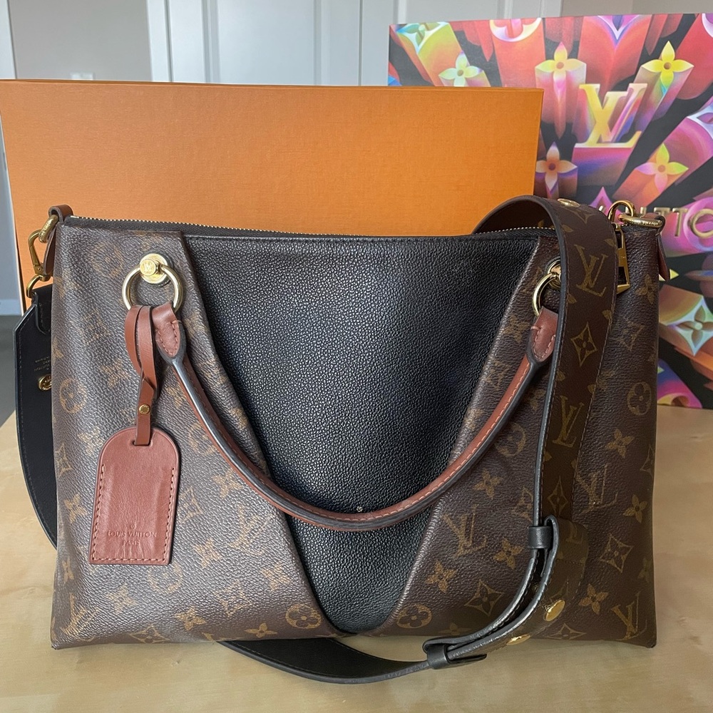Louis Vuitton V Tote MM Monogram Noir Cara w/ LV Bandouliere Strap Monogram Noir